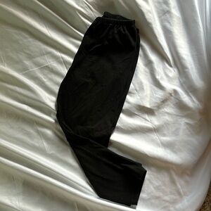 Chicos women’s black leggings size one